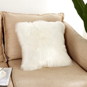 Plush pillow cover