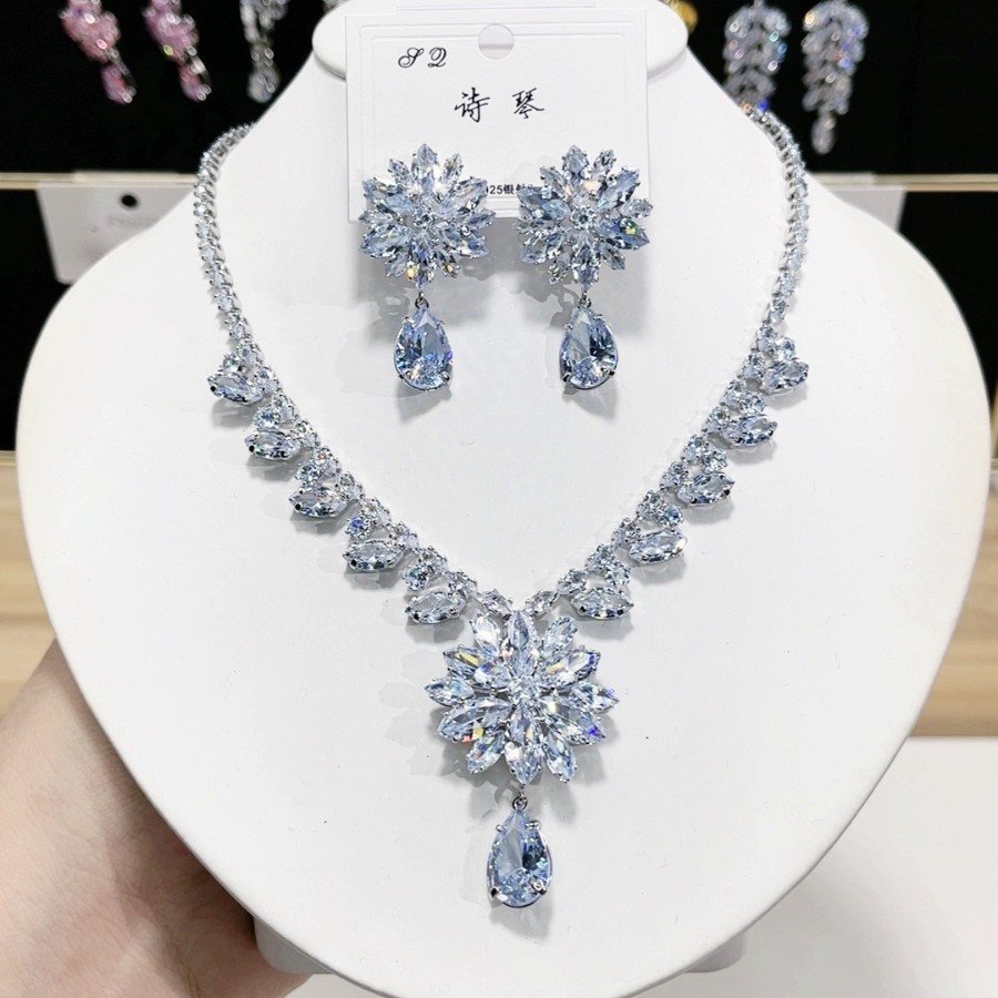 Zircon Luxury Necklace Earring set - Image 4