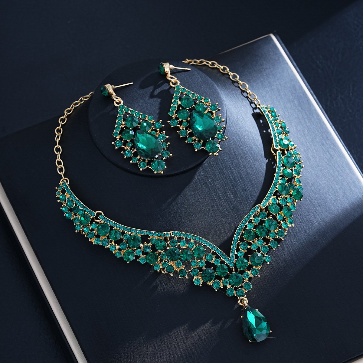 best quality ethnic necklace and earrings set - Image 8