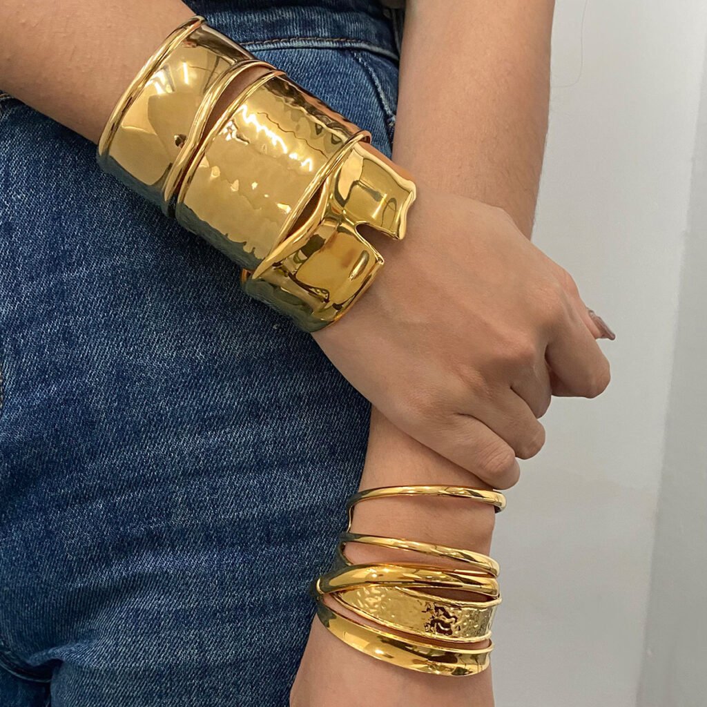 Gold plated metallic Bracelet