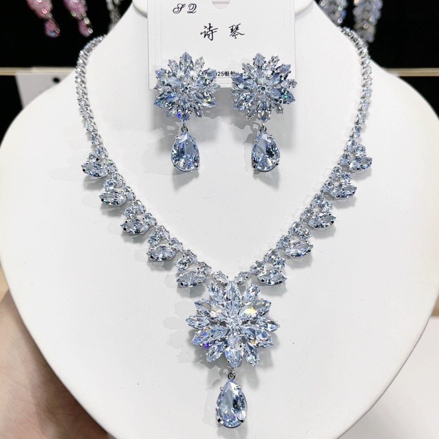 Zircon Luxury Necklace Earring set - Image 6