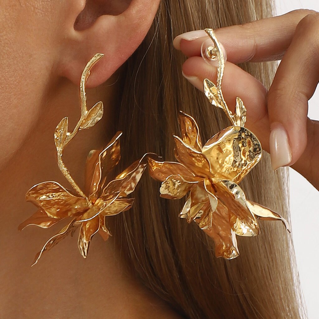 Floral Metal Vintage Earrings