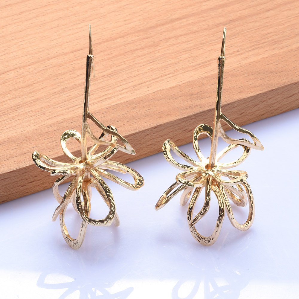 Floral Hollow Drop Earrings - Image 4
