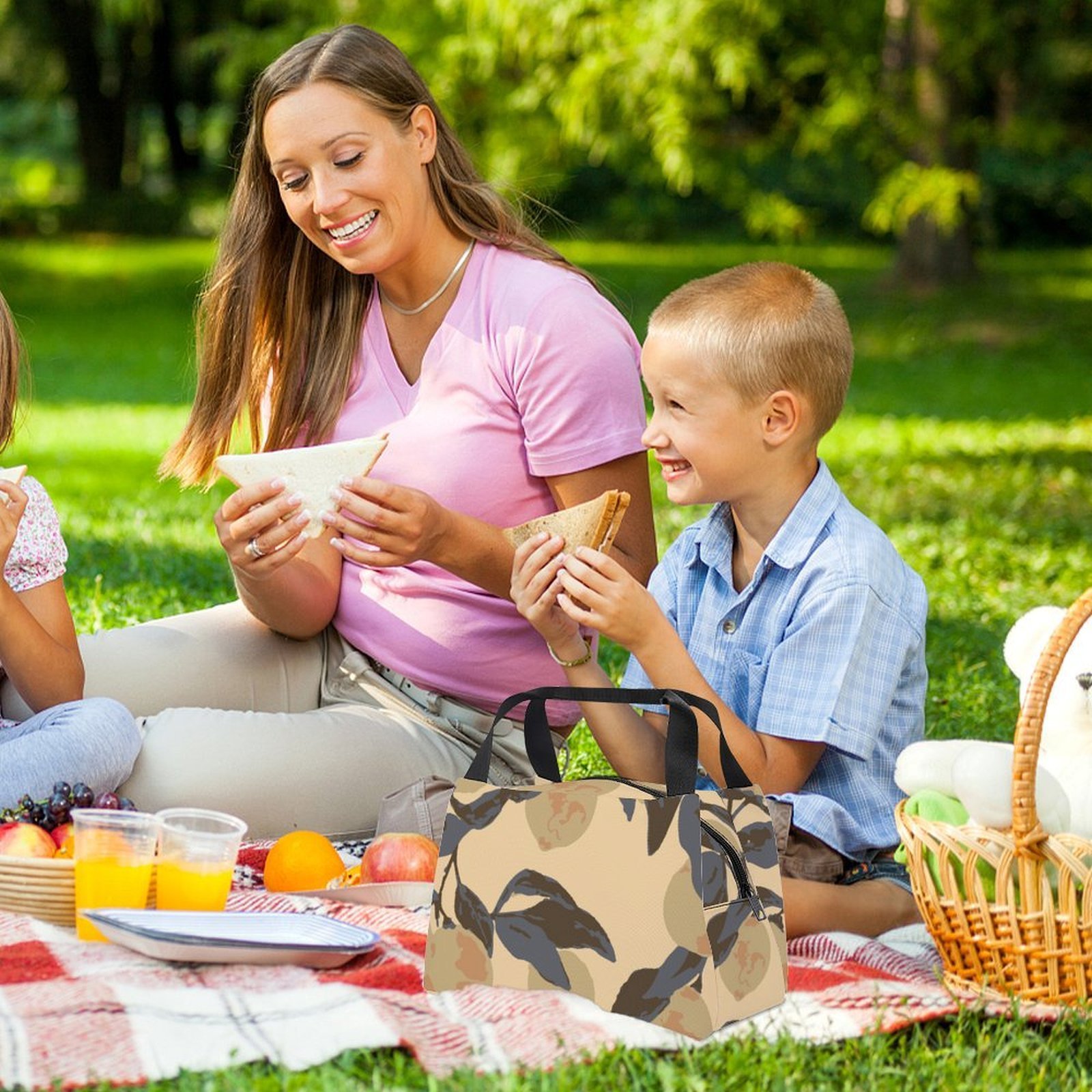 Reusable water resistant lunch bag tote for work, picnics, outdoor, traveling or shopping easy carry - Image 7