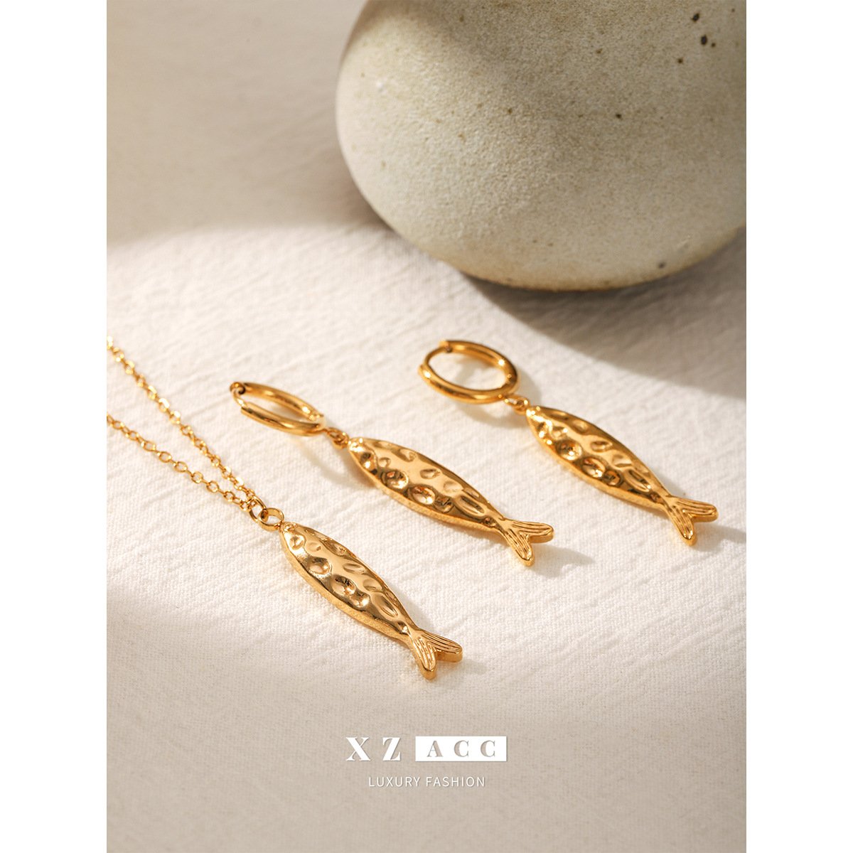 Fish Shape pendant Earrings set - Image 2