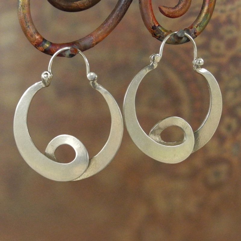 Ethic designed floral silver Alloy Earrings - Image 3