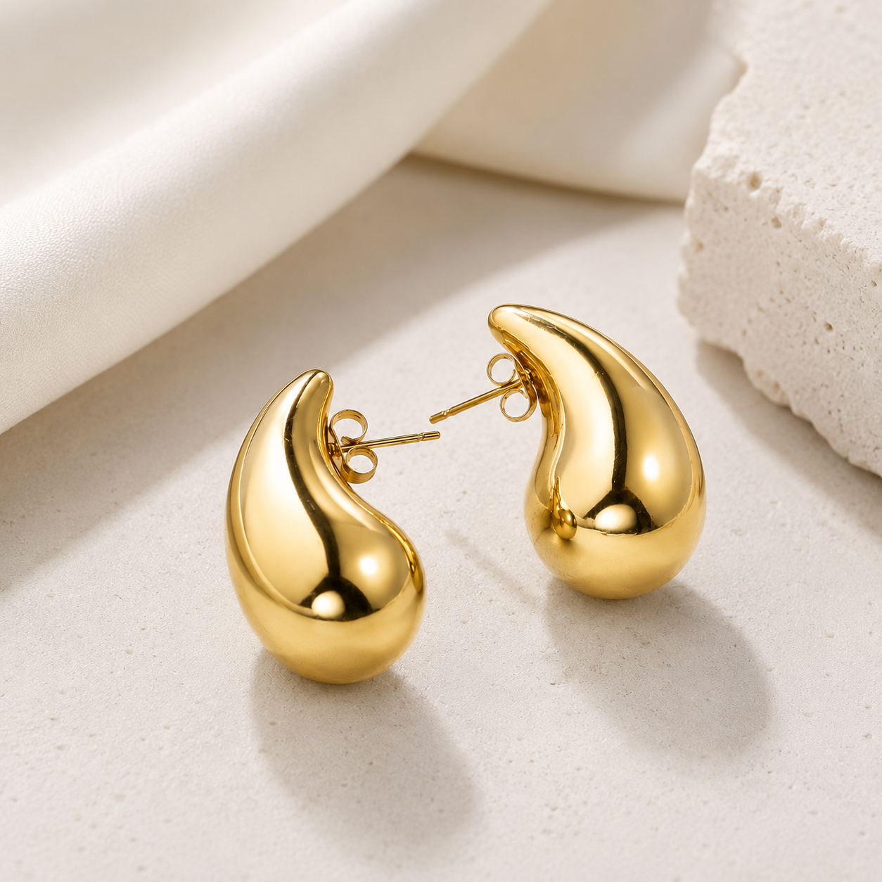 18k pure gold Gold Water Drop Stud Earrings - Image 3