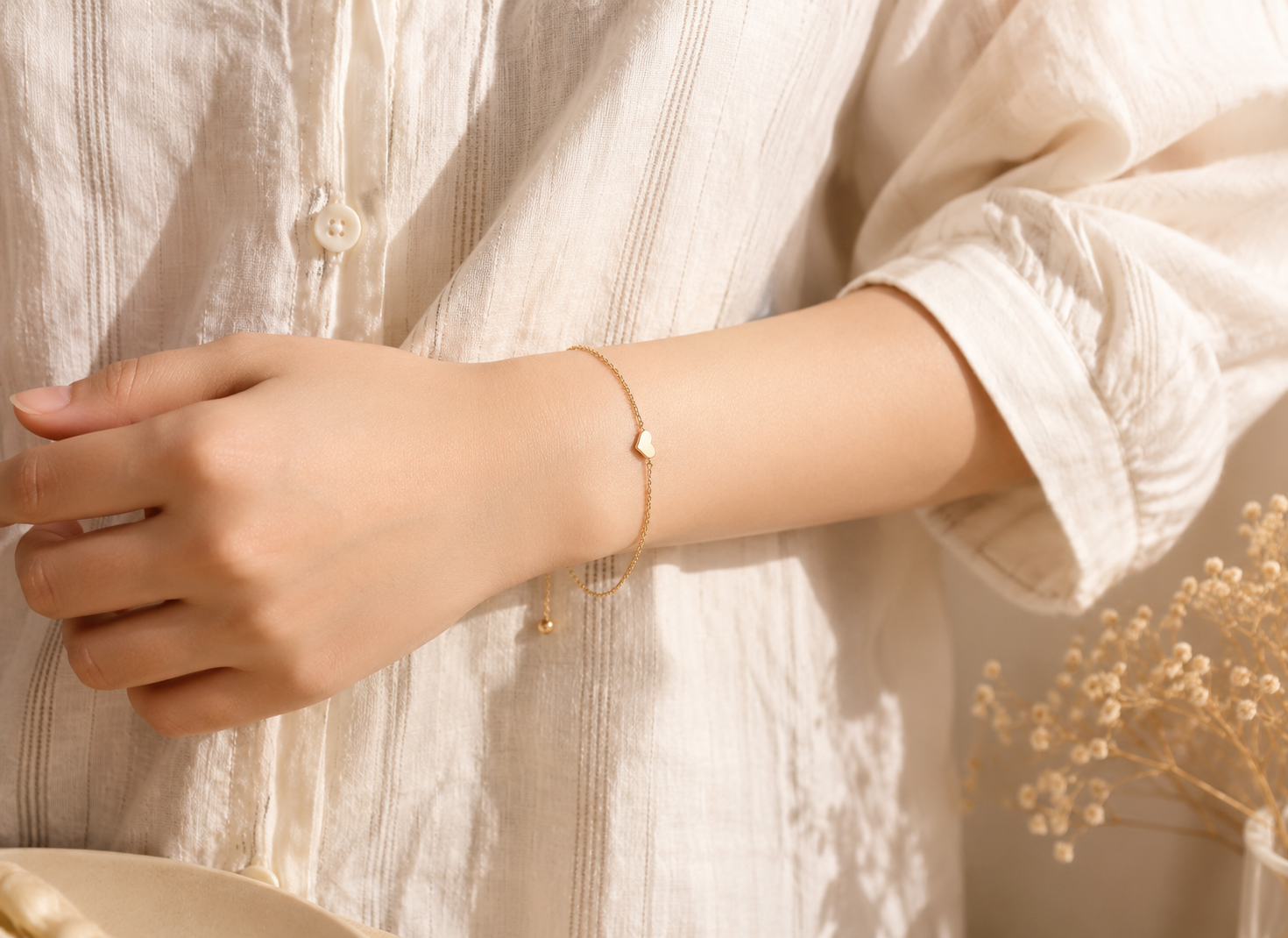 Solid 14K Gold Bracelet with Heart charm pendant - Image 6