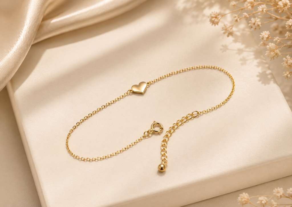 Solid 14K Gold Bracelet with Heart charm pendant