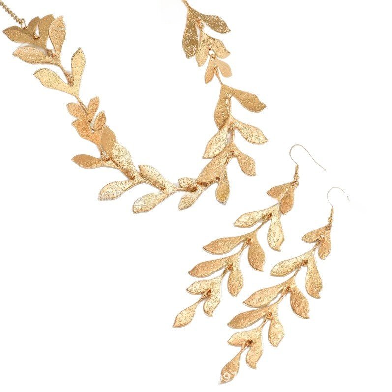 Jewelry leaf design golden Jewelry set - Image 3
