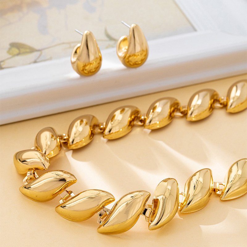 Leaf Necklace and Water Drop Earring Set - Image 4