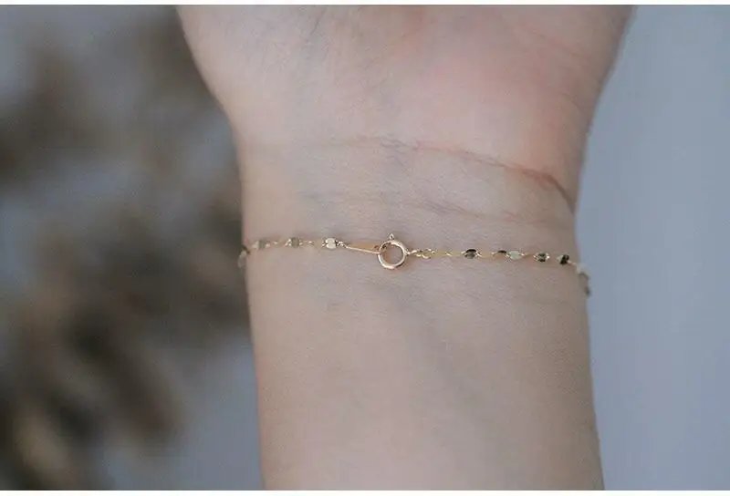 GOLDtutu 14K Gold Minimalist Bracelet, Japanese Shining Lips & Kiss Design, Hypoallergenic Jewelry for Women ok1015 GOLDtutu 14K Gold Minimalist Bracelet, Japanese Shining Lips & Kiss Design, Hypoallergenic Jewelry for Women ok1015