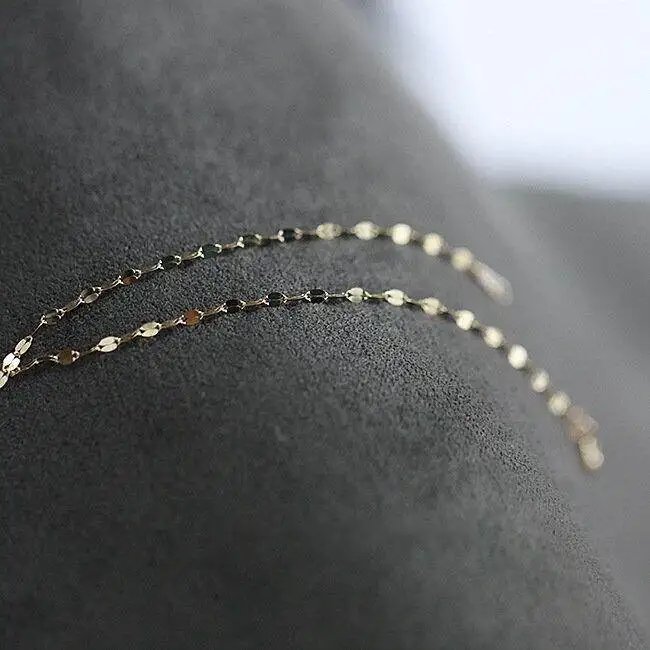 GOLDtutu 14K Gold Minimalist Bracelet, Japanese Shining Lips & Kiss Design, Hypoallergenic Jewelry for Women ok1015 GOLDtutu 14K Gold Minimalist Bracelet, Japanese Shining Lips & Kiss Design, Hypoallergenic Jewelry for Women ok1015