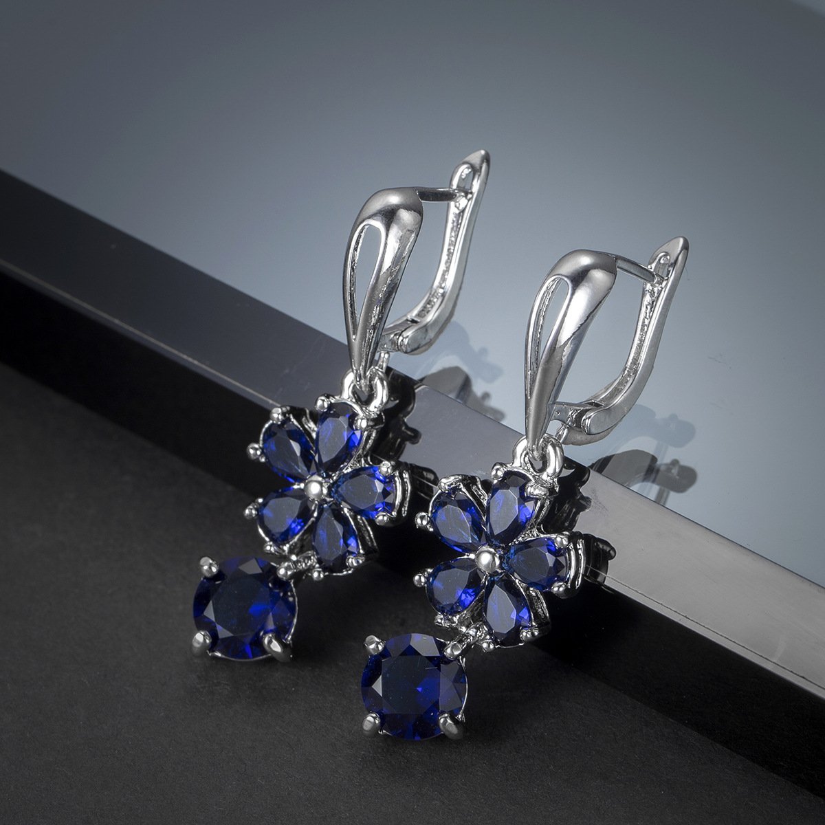 Ethnic Sapphire Blue Zircon Necklace Set - Image 3