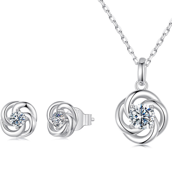 Four-Leaf Clover Moissanite Earrings and Necklace Set - Image 4