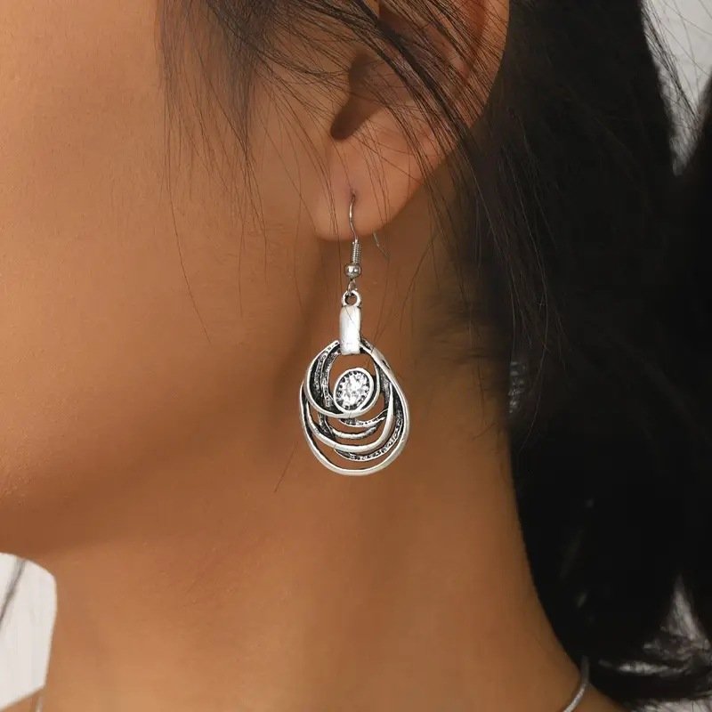 Geometric Necklace and Earrings Set - Image 3