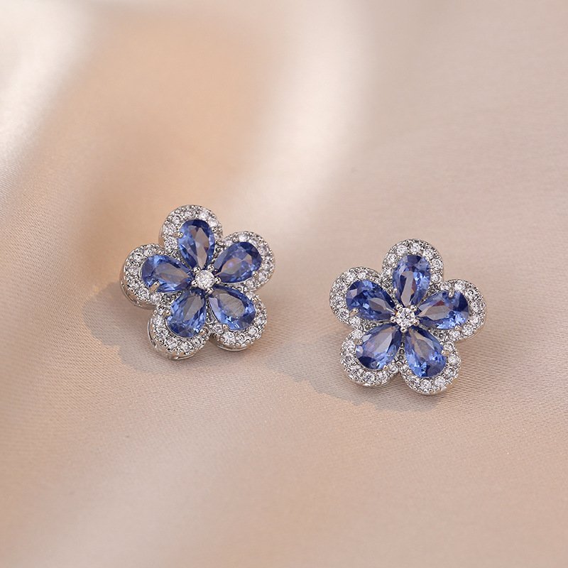 Floral Zircon Petal Necklace and earrings jewelry set - Image 3