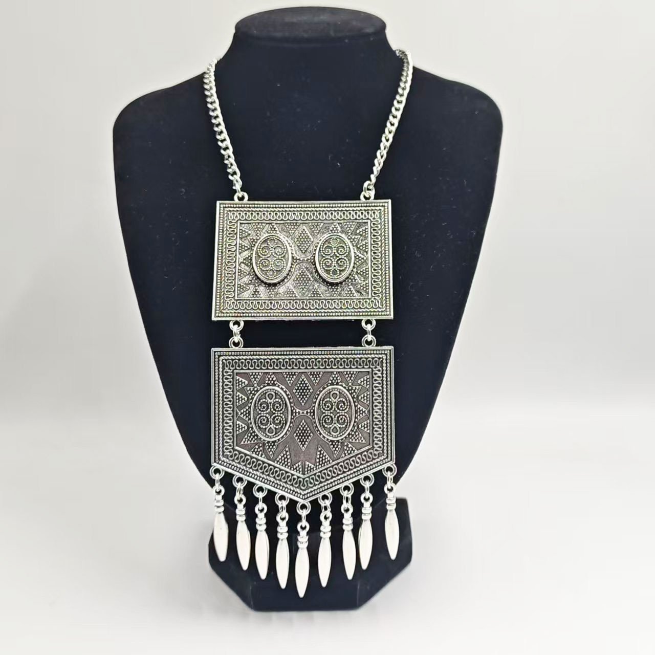 Ethnic Tassel Earrings and Necklace Set - Image 2