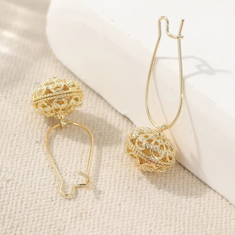 Vintage Charm Handmade Hollowed Golden Ball Dangle Earrings for Women's Fashion Luxury Banquet Anniversary Jewelry Perfect Gifts
