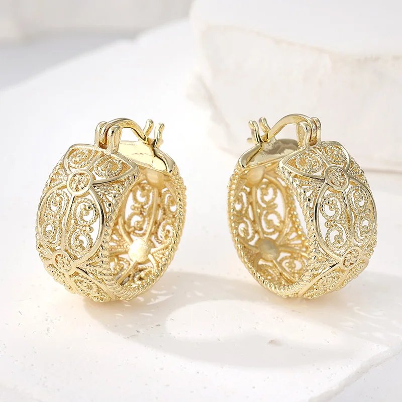 Vintage art hollow pattern gold round elegant women's earrings accessories, exquisite gifts for festivals and parties