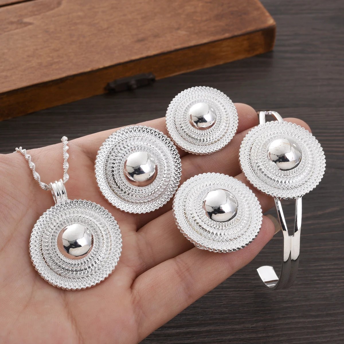 Africa Silver Color Round Geometry Jewelry Set Dubai Pendant Necklace Ring Earrings Arab Ethiopian Bride Wedding Party Gifts