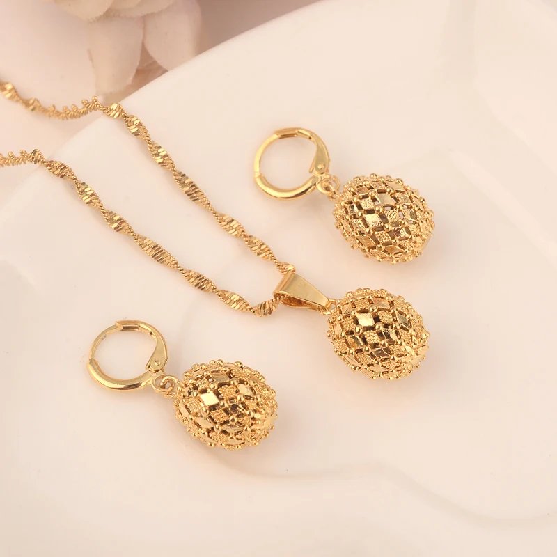 Gold Color Cute Jewelry Round Ball Girls Bridal jewelry For Women Necklace Earrings Pendant Set Accessories Wedding Party Gift Gold Color Cute Jewelry Round Ball Girls Bridal jewelry For Women Necklace Earrings Pendant Set Accessories Wedding Party Gift