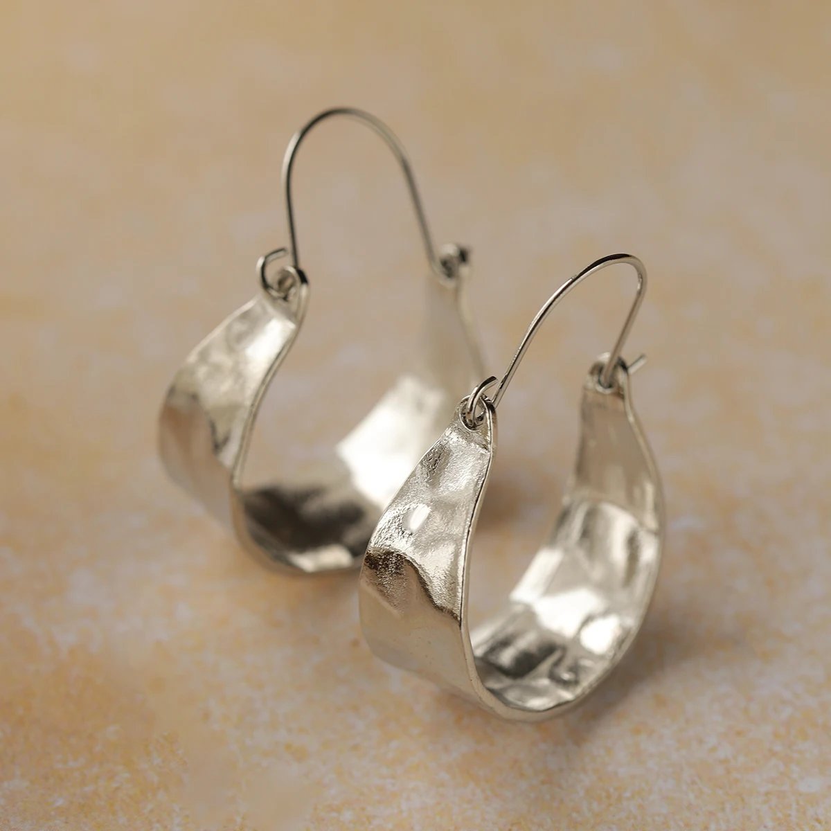 Boho ethnic style minimalist earrings, alloy Earring for women - Image 2