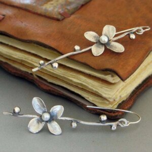 Ethical Silver Color Metal Carving Flower Earrings Vintage Long Branch Personality Dangle Earrings for Women