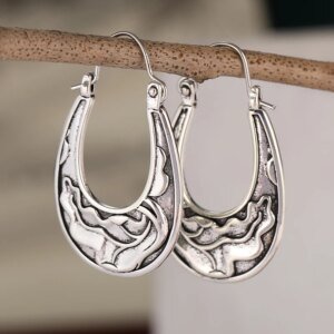Retro Geometric Metal Silvery Earrings Personalized U Shape Hollow Carving Earrings For Women Trend Jewelry