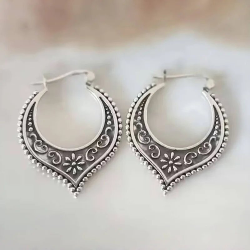 Vintage Ethnic-style Hand Carved Silvery Plated Hoop Earrings for Women's Hollowed Earrings Festival Jewelry Accessories Crafts
