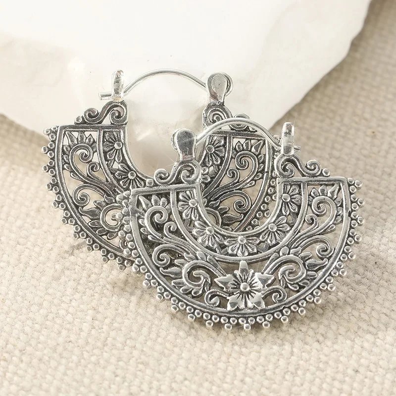 Vintage Hand-carved Flower Hollowed-out Semi-circular Hoop Earrings Women's Ethnic Exquisite Silvery Plated Jewelry Accessories