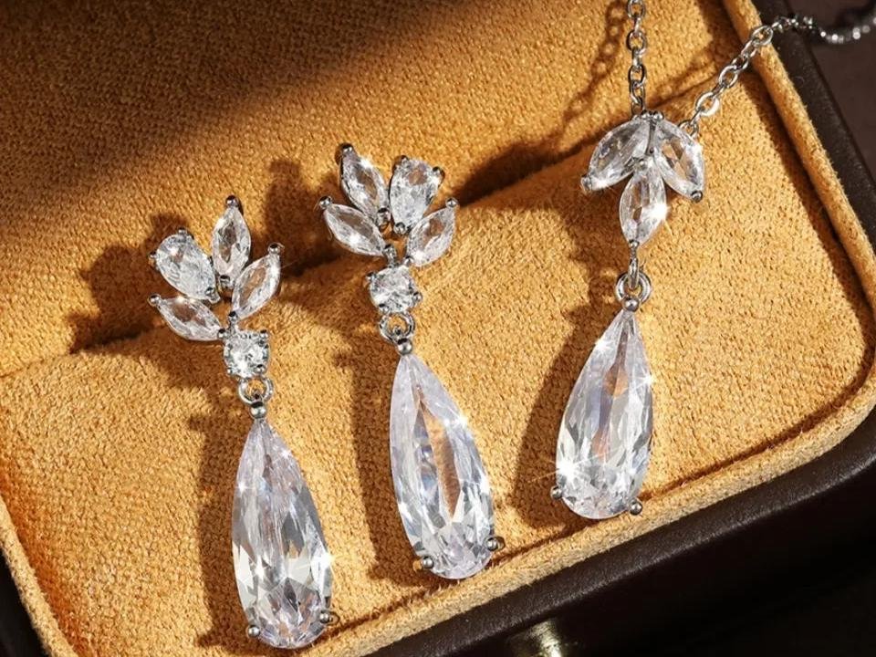ZAKOL Shiny Water Drop Cubic Zirconia Dangle Necklace Earring for Women Stylish Flower Shape Bridal Set Wedding Jewelry