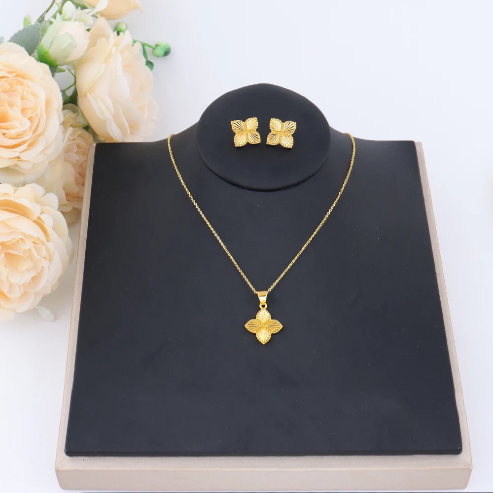 Gold Color Lucky Clover Pendant Necklace Earrings for Women Fine Stainless Steel Jewelry Set for Wedding New Concise Party Gifts Gold Color Lucky Clover Pendant Necklace Earrings for Women Fine Stainless Steel Jewelry Set for Wedding New Concise Party Gifts