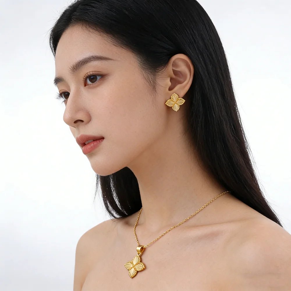 Gold Color Lucky Clover Pendant Necklace Earrings for Women Fine Stainless Steel Jewelry Set for Wedding New Concise Party Gifts Gold Color Lucky Clover Pendant Necklace Earrings for Women Fine Stainless Steel Jewelry Set for Wedding New Concise Party Gifts