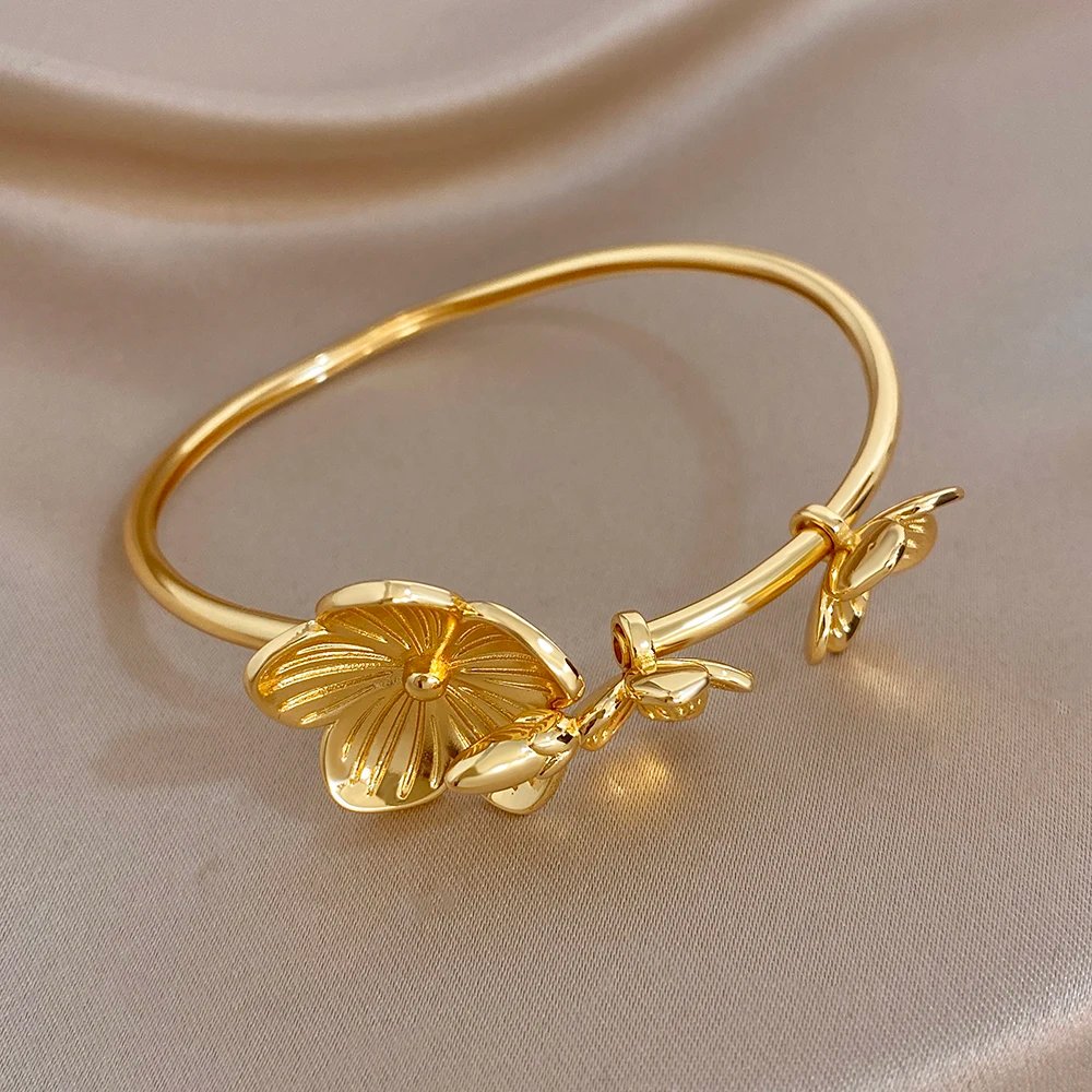 Greatera Plum Blossom Peach Flower Pattern Open Irregular Bracelet Fashion Copper Plated Gold Charm Adjustable Versatile Bangles