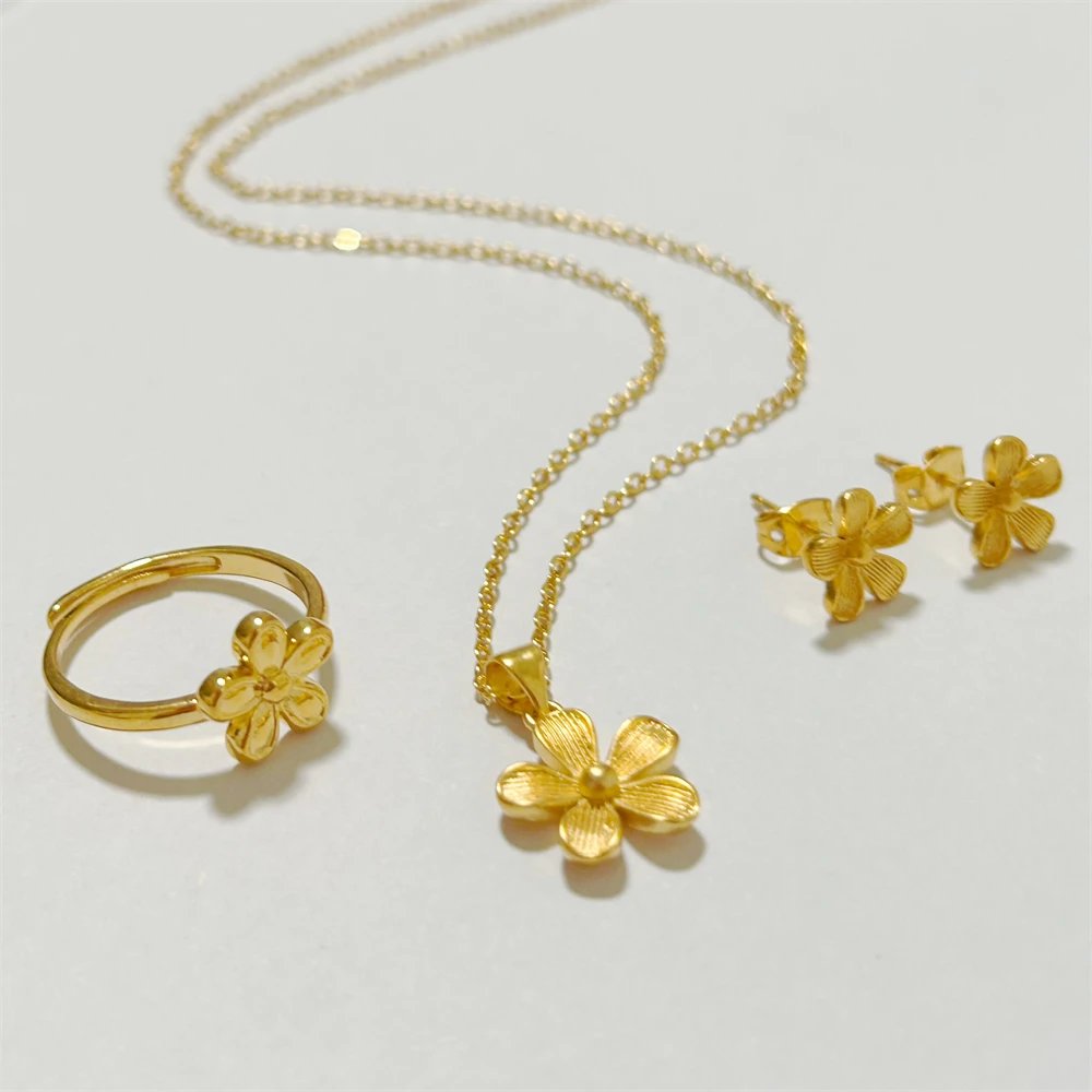 Exquisite Gold layered Jewelry Set Flower Pendant Necklace Earrings Ring Set Wedding Bridal Accessories - Image 2