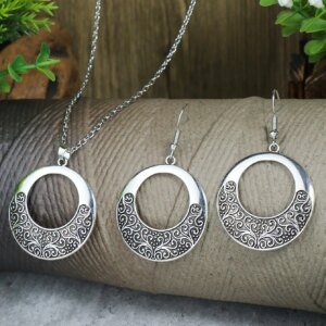 Ethnic Style Silver Pendant Earrings Necklace Set Round Ring Simple Women's Style Earrings Necklace