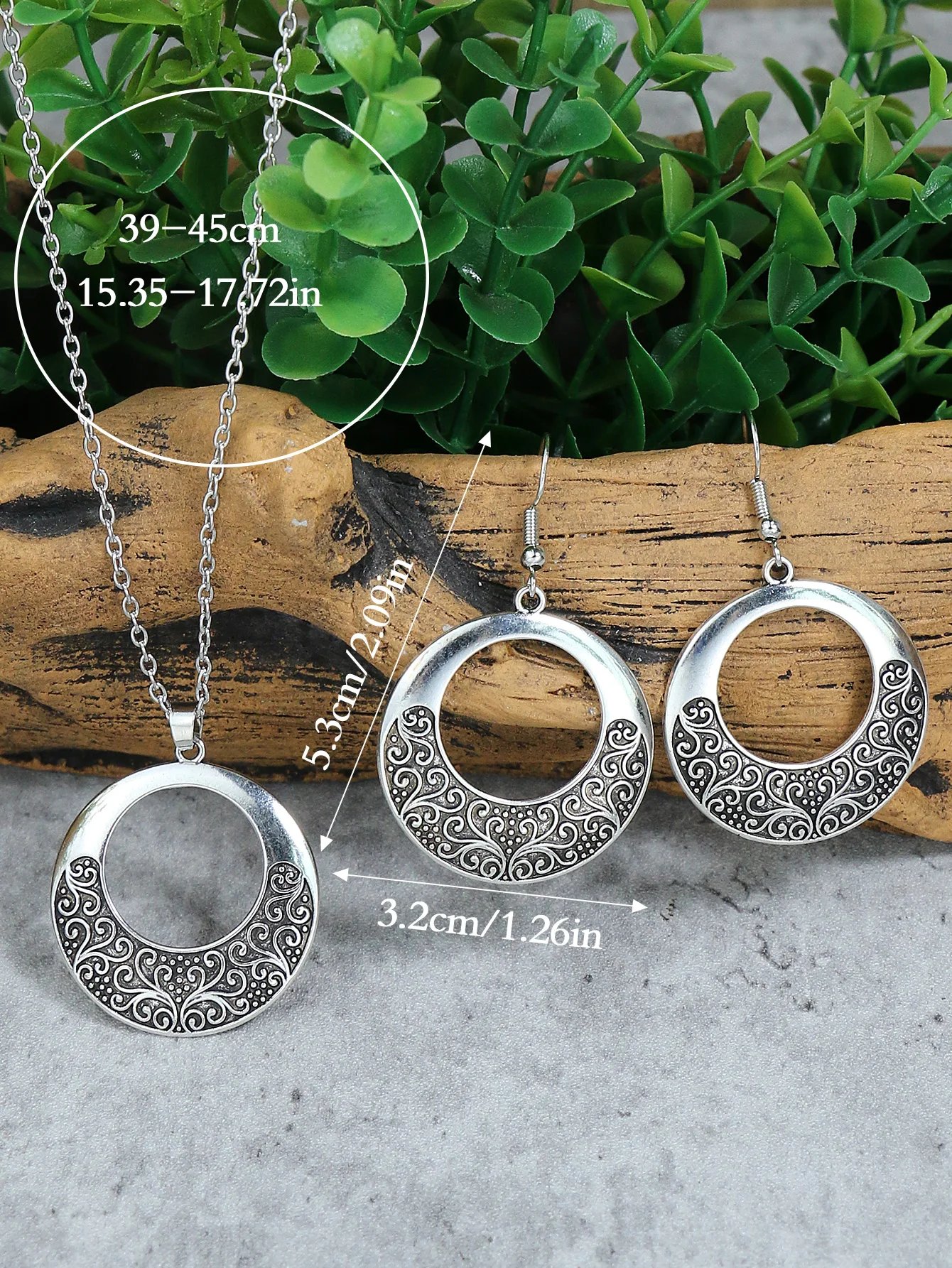 Vintage Ethnic Style Silver Pendant Earrings Necklace Set Round Ring Simple Carved Women's Style Earrings Necklace Combination Vintage Ethnic Style Silver Pendant Earrings Necklace Set Round Ring Simple Carved Women's Style Earrings Necklace Combination