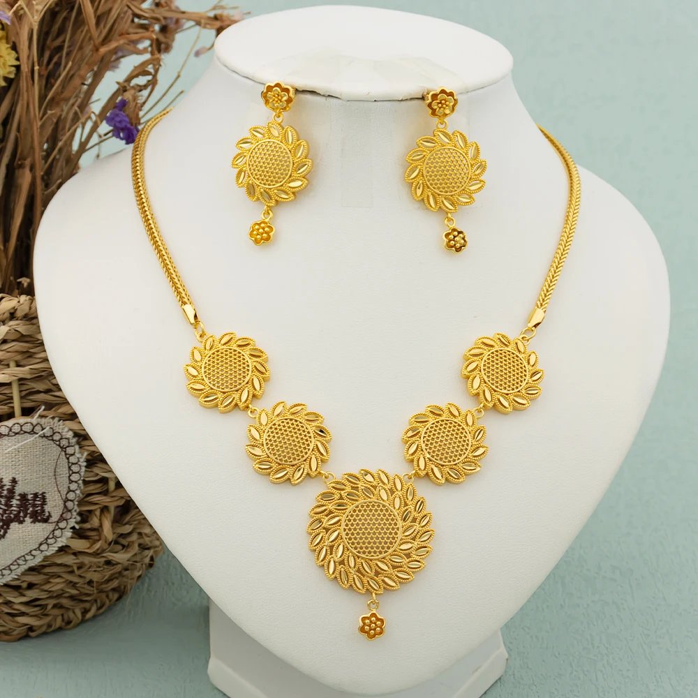 Round Jewelry Set Design for Women African Hot Sale Copper Hoop Earrings Flower Necklace Gold Plated Pendant Party Wedding Gifts Round Jewelry Set Design for Women African Hot Sale Copper Hoop Earrings Flower Necklace Gold Plated Pendant Party Wedding Gifts