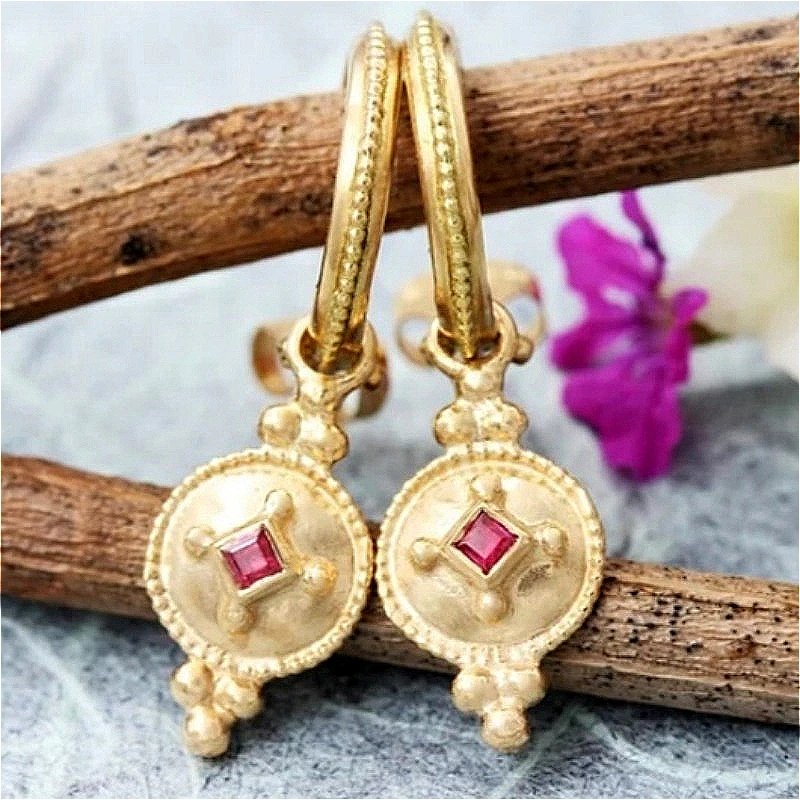 Fashion Vintage Red Synthetic Zirconia Geometric Dangle Earrings Women's Elegant Charm Golden Plated Banquet Jewelry Accessories