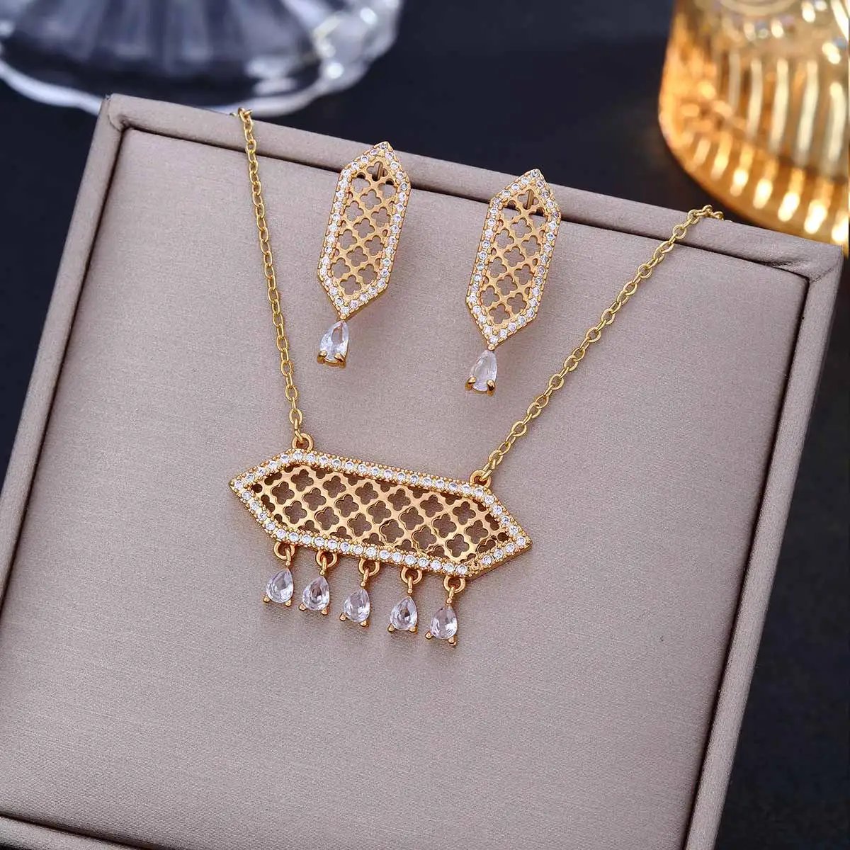 Classic Rectangular Cubic Zirconia Wedding Necklace and Earrings Women Luxury Dubai Nigeria CZ Crystal Bridal Jewelry Set Gifts Classic Rectangular Cubic Zirconia Wedding Necklace and Earrings Women Luxury Dubai Nigeria CZ Crystal Bridal Jewelry Set Gifts