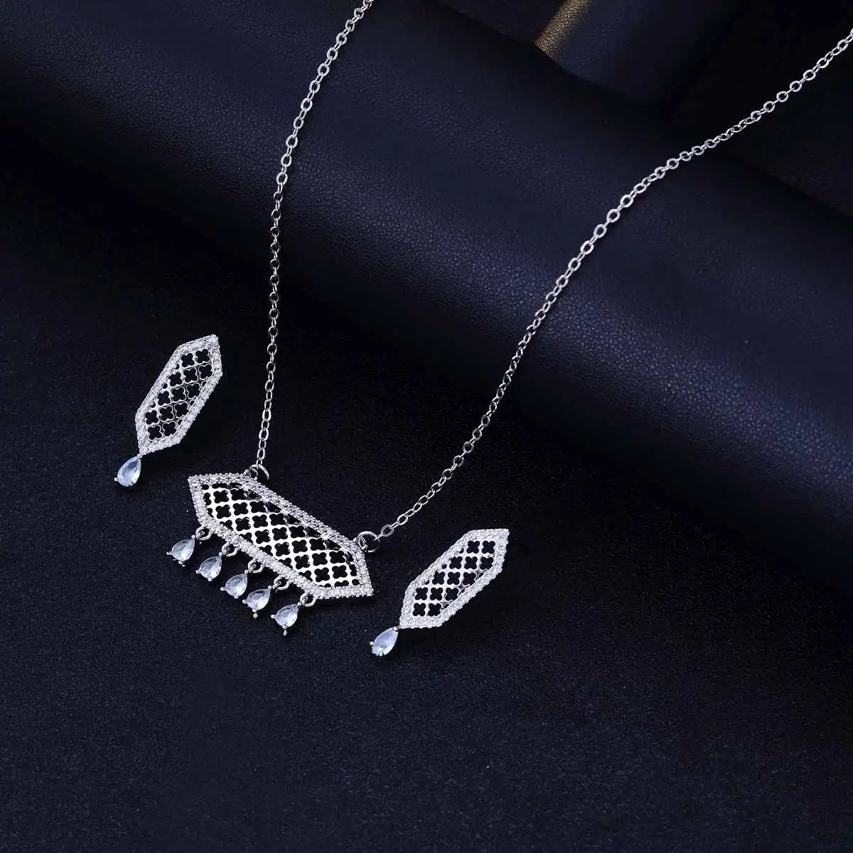 Classic Rectangular Cubic Zirconia Wedding Necklace and Earrings Women Luxury Dubai Nigeria CZ Crystal Bridal Jewelry Set Gifts Classic Rectangular Cubic Zirconia Wedding Necklace and Earrings Women Luxury Dubai Nigeria CZ Crystal Bridal Jewelry Set Gifts