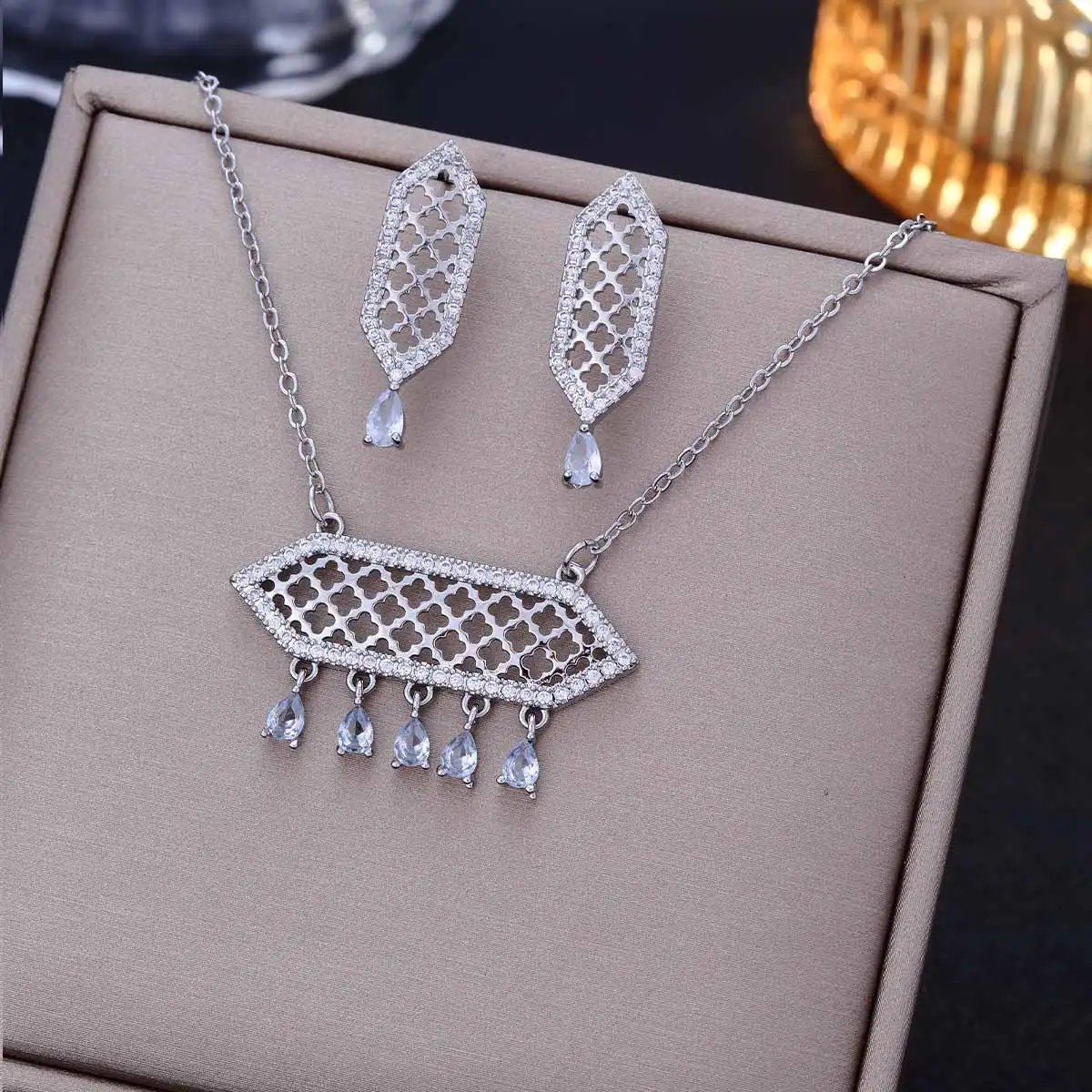 Classic Rectangular Cubic Zirconia Wedding Necklace and Earrings Women Luxury Dubai Nigeria CZ Crystal Bridal Jewelry Set Gifts Classic Rectangular Cubic Zirconia Wedding Necklace and Earrings Women Luxury Dubai Nigeria CZ Crystal Bridal Jewelry Set Gifts