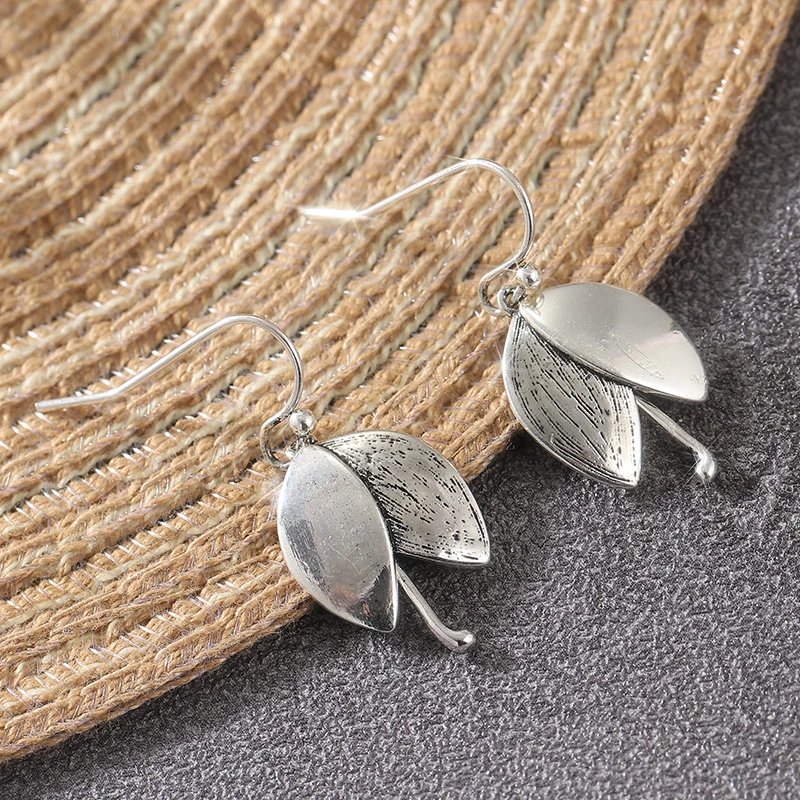 Niche Silvery Color Leaf Shape Drop Hook Earrings For Women Retro Lady Vintage Plant Earring Jewelry Gifts