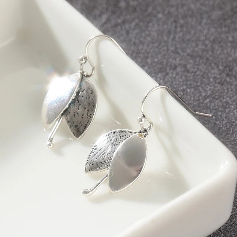 Niche Silvery Color Leaf Shape Drop Hook Earrings For Women Retro Lady Vintage Plant Earring Jewelry Gifts