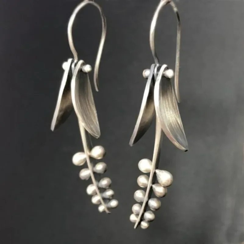 Ethnic Style Silver Plated Metal Leaf Pendant Earrings For Women Vintage Handmade Statement Hook Earring Party Jewelry Gifts
