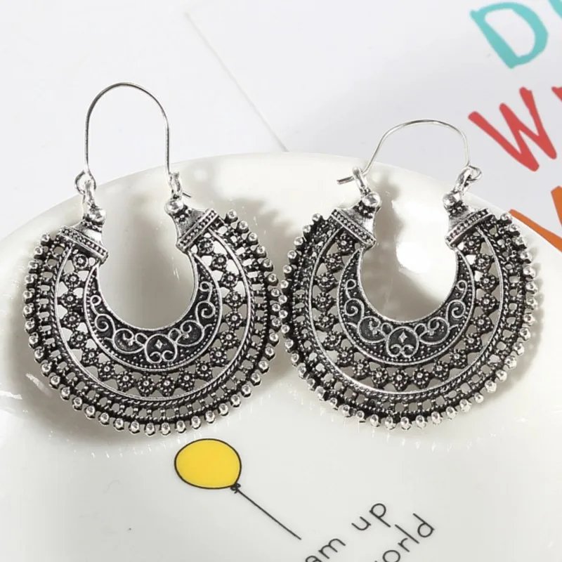 Retro Bohomian Antique Bronze Hoop Earrings for Women Niche Design Hollow Design Fashion Earring Daily Wear Party Jewelry Gifts