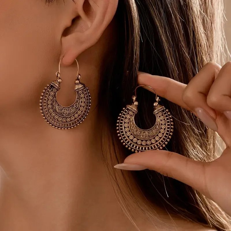 Retro Bohomian Antique Bronze Hoop Earrings for Women Niche Design Hollow Design Fashion Earring Daily Wear Party Jewelry Gifts