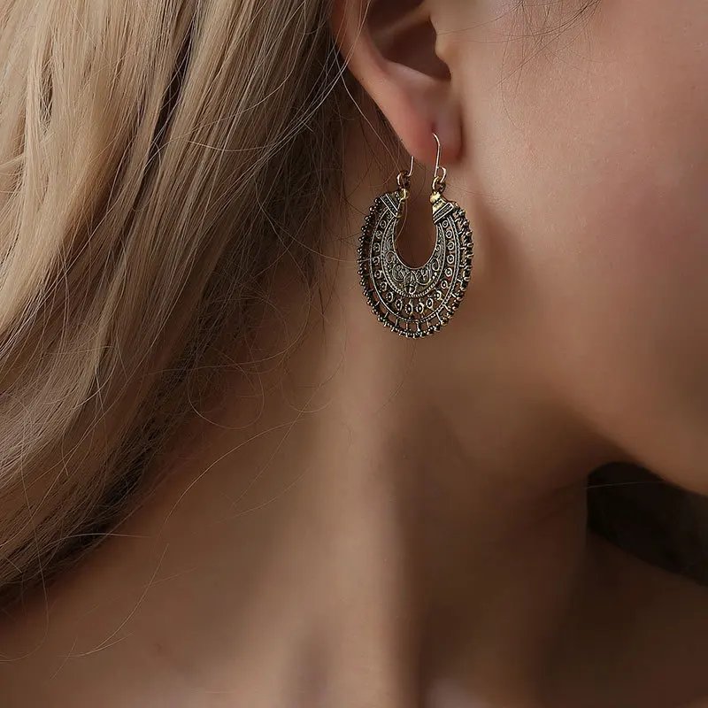 Retro Bohomian Antique Bronze Hoop Earrings for Women Niche Design Hollow Design Fashion Earring Daily Wear Party Jewelry Gifts
